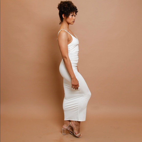 Women’s lightweight dress with spaghetti straps. - Picture 9 of 12